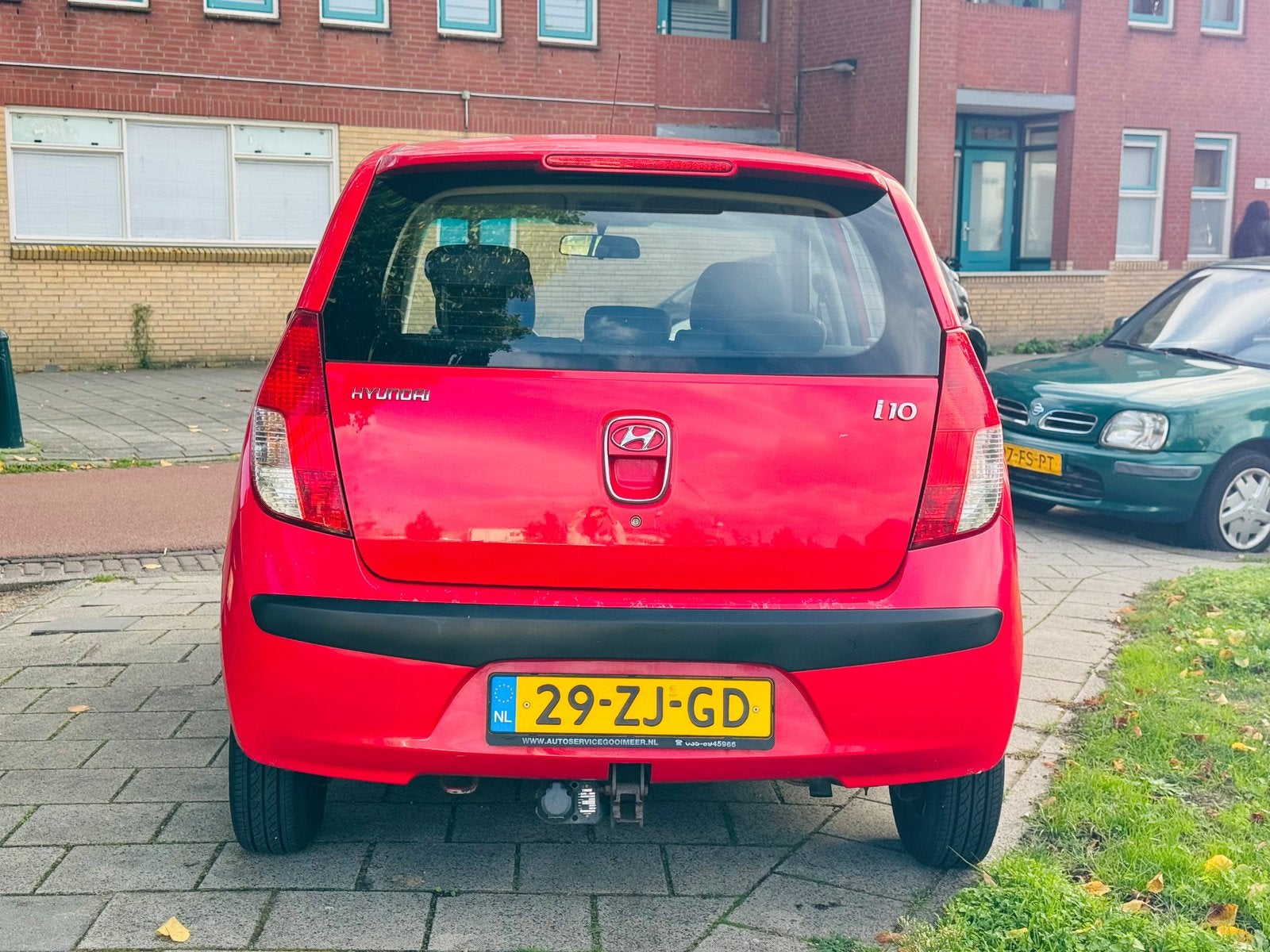 Foto 3 van Hyundai i10 1.1 I 5DR 2008 Rood
