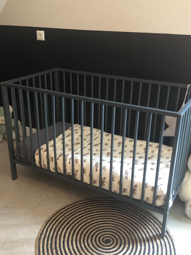 Baby bed/ledikant grijs, Ophalen, Zo goed als nieuw, Ledikant