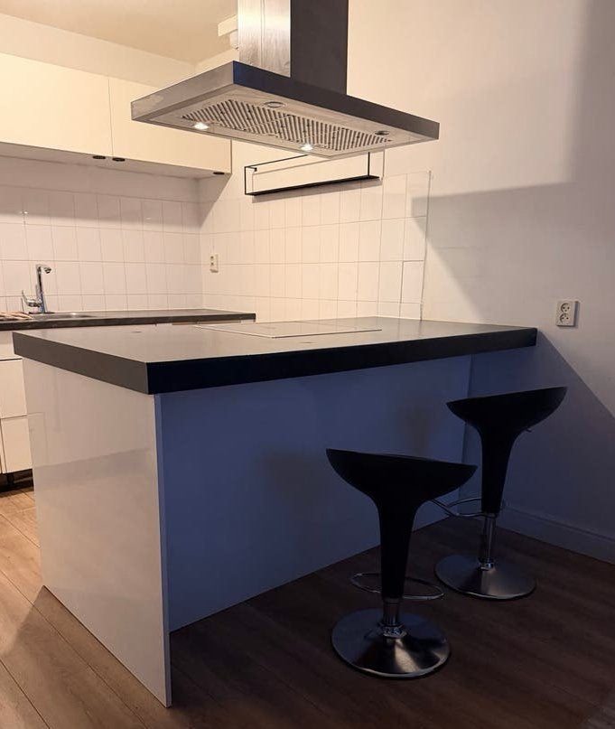 Modern Kookeiland met Siemens Inductieplaat, Ophalen, Gebruikt, Wit, Overige typen
