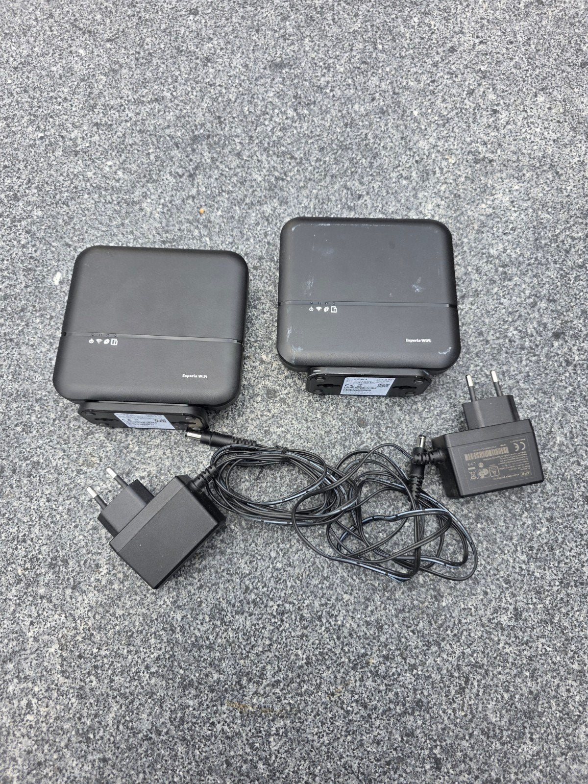 KPN Experia WiFi versterkers (2 stuks), Ophalen, Gebruikt, Router, KPN