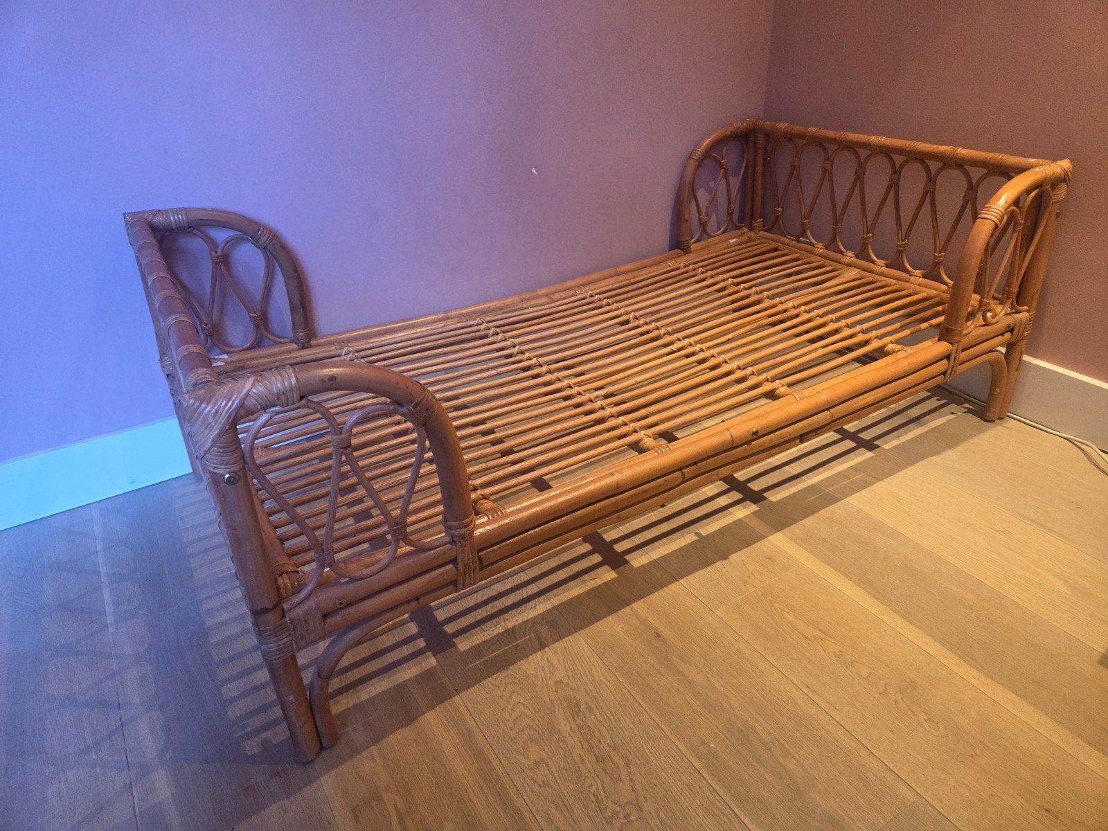 Rotan peuterbed Sam, Kinderen en Baby's, Kinderkamer | Bedden, Ophalen, 140 tot 160 cm, 70 tot 85 cm