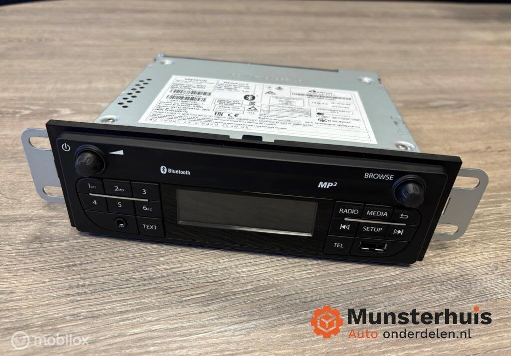 Autoradio origineel  Renault Trafic  ('20-'23) 281150572R, Gebruikt, Opel, Ophalen of Verzenden, Opel