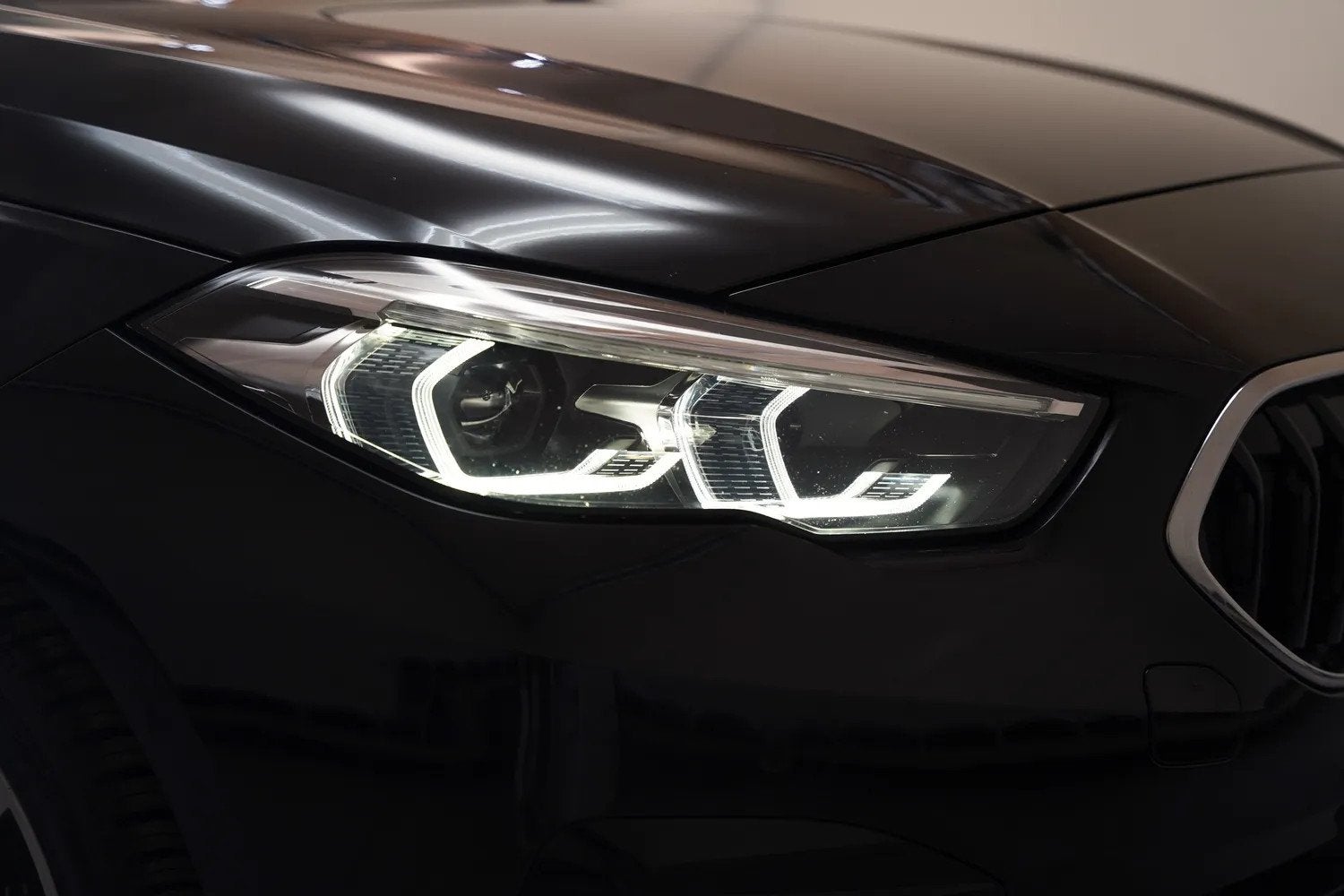Foto 32 van BMW 2 Serie Gran Coupe 218i High Executive Sport Aut. [ Pano