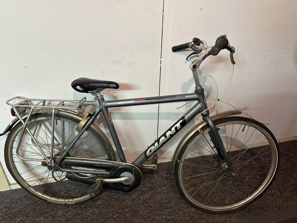 Giant Melbourne aluminium fiets - Achterwiel/remkabels defec, 53 tot 57 cm, Ophalen, Gebruikt, Giant