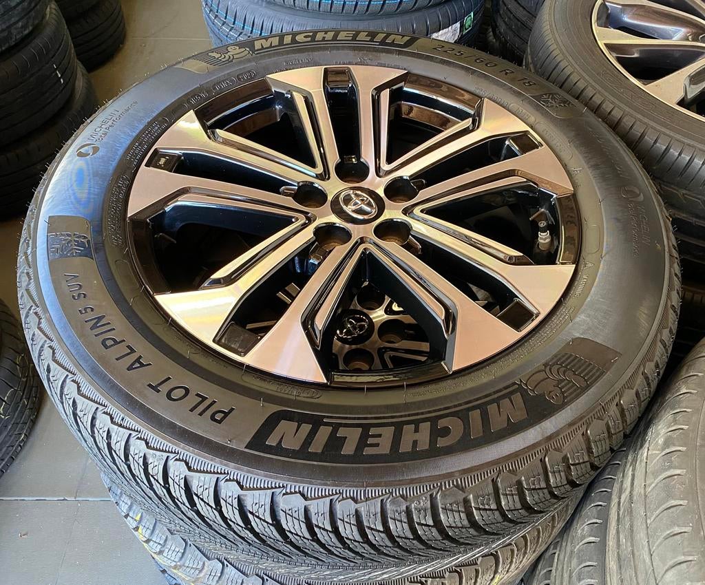 NIEUWE 18” Toyota Rav4 velgen sets + A-merk winterbanden, 18 inch, Banden en Velgen, Nieuw, 225 mm