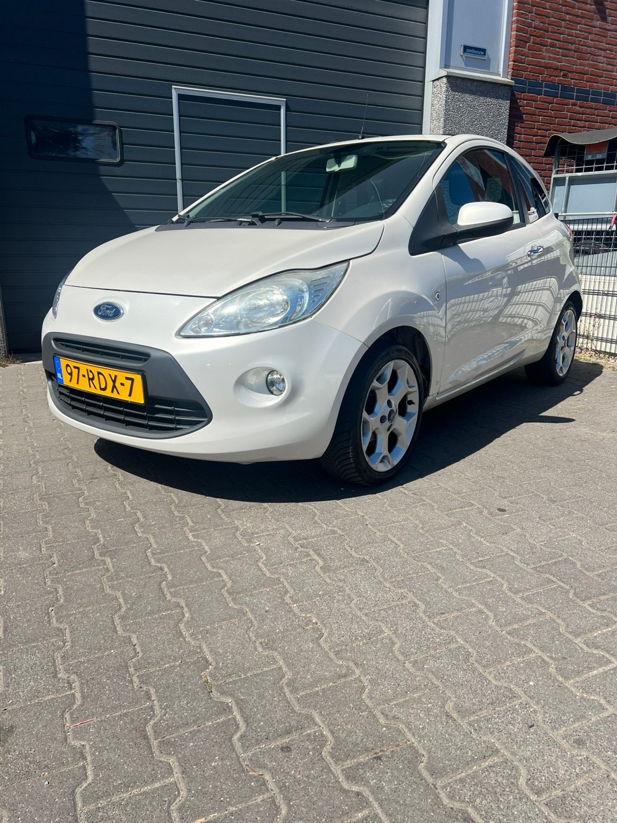 Ford Ka Titanium X 2011 Glazen Dak Veel opties, Voorwielaandrijving, 1242 cc, 4 cilinders, 4 stoelen