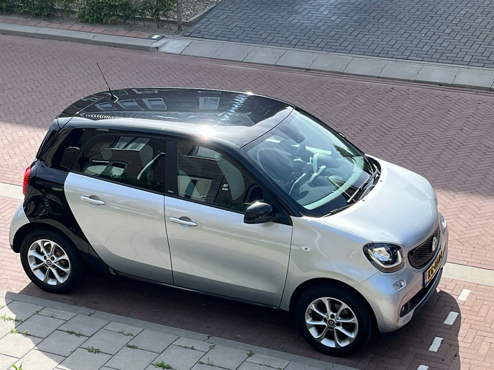 Smart ForFour 1.0 52KW 2016 Grijs, Auto's, Achterwielaandrijving, 4 stoelen, Origineel Nederlands, 24 km/l
