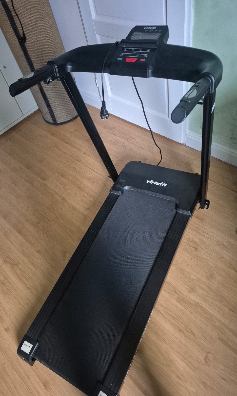 VirtuFit Loopband - Compact en Gebruiksvriendelijk, Ophalen, Zo goed als nieuw, Metaal, Loopband