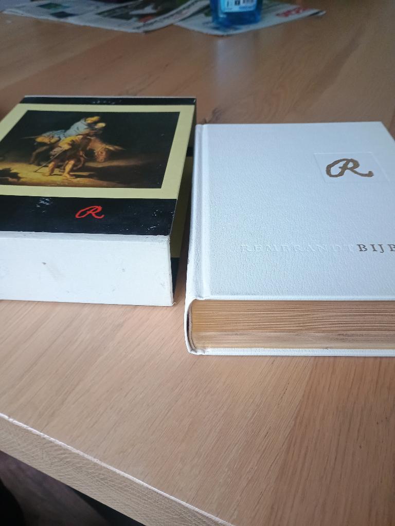 Rembrandt bijbel, Ophalen of Verzenden, Zo goed als nieuw, Christendom | Katholiek