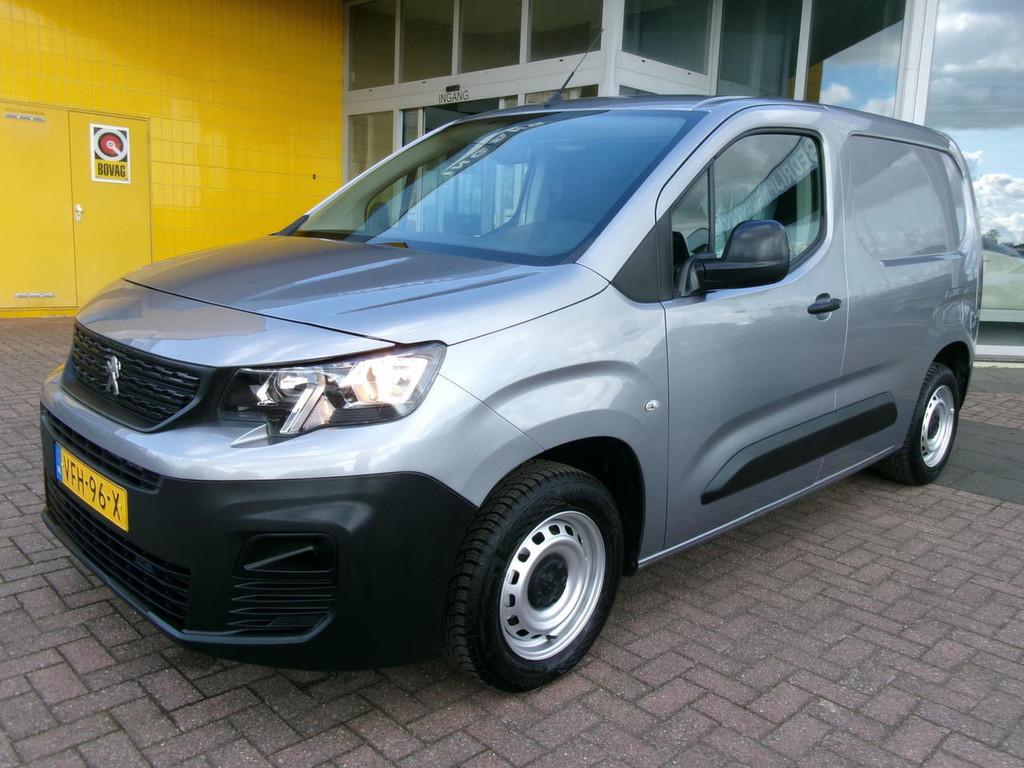 Peugeot Partner 1.5 BLUEHDI 75 AIRCO, TREKHAAK, 3-ZITS, Stof, Gebruikt, 4 cilinders, Origineel Nederlands