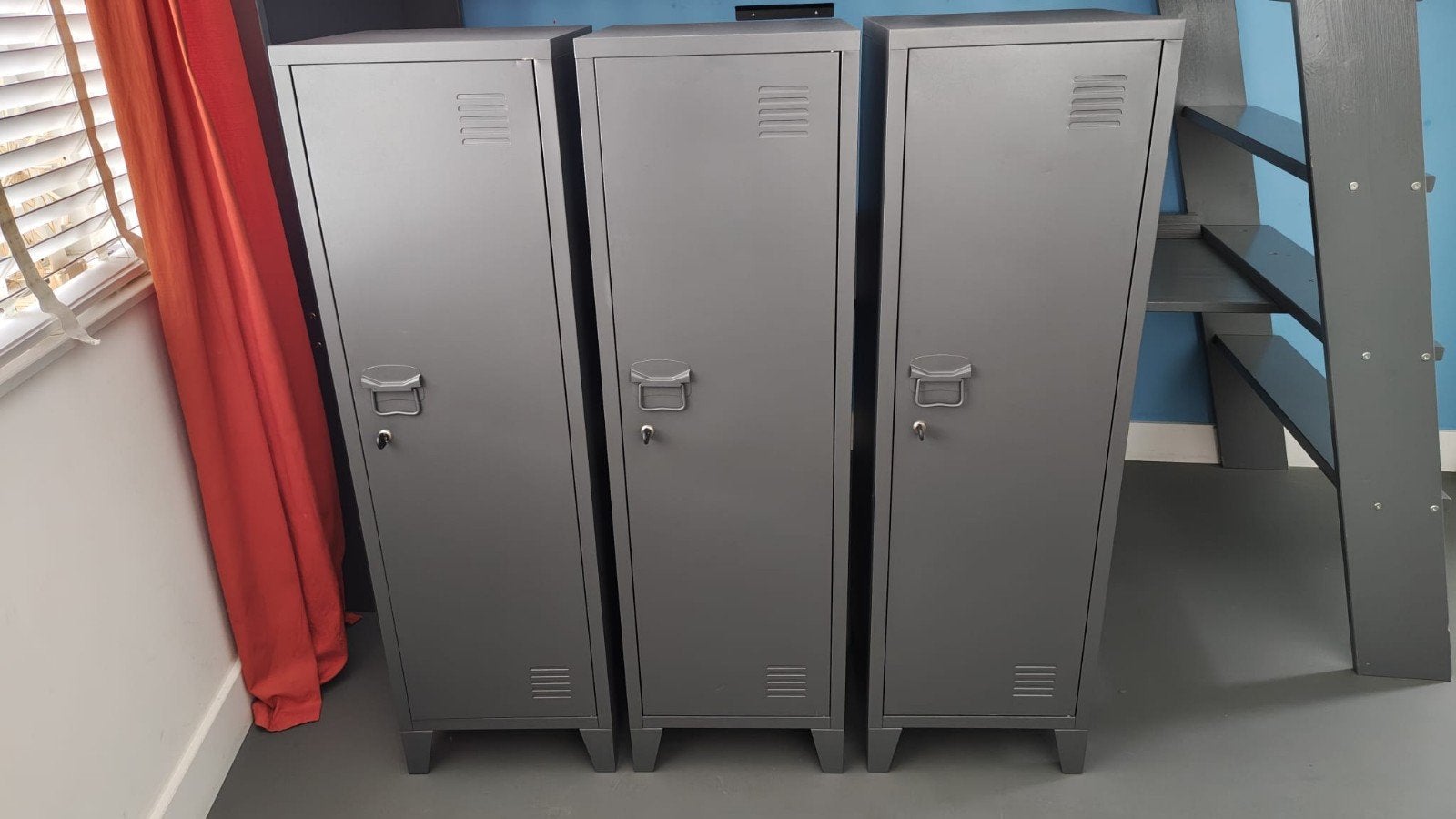 Grijze locker kasten 3 stuks ideaal voor kinderkamer, Ophalen, Gebruikt, Retro Vintage Stijl