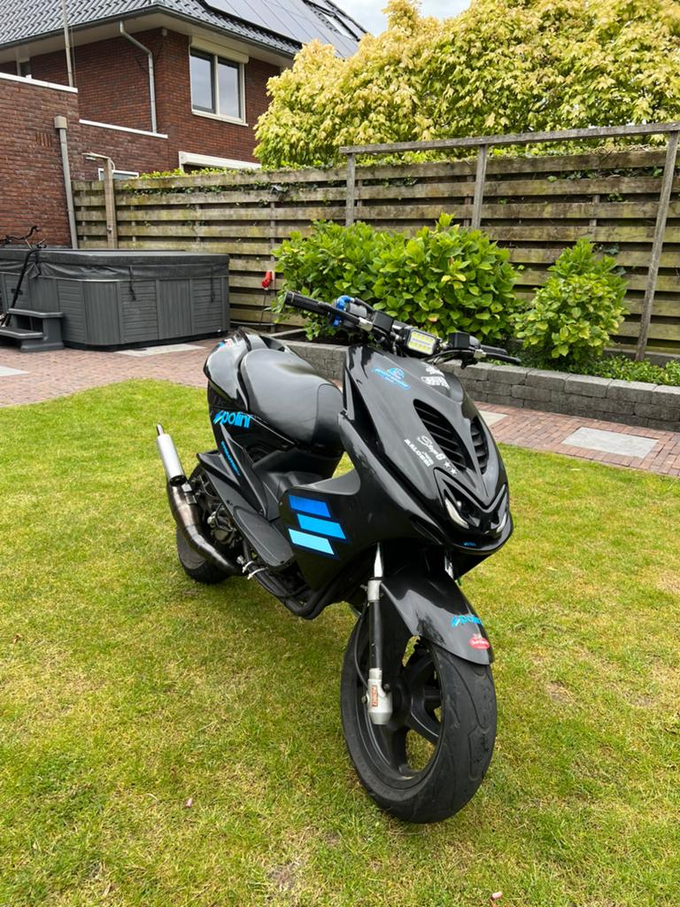 Yamaha aerox 70cc (hoog toerig), Ophalen, Tweetakt, Gebruikt, Aerox