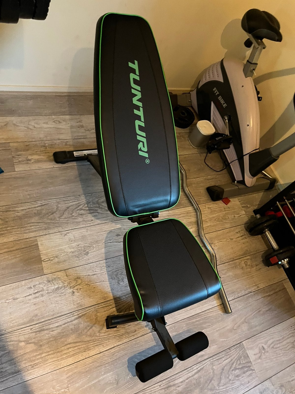 Fitness bankje . Tunturi. Bankdrukken, Ophalen, Zo goed als nieuw, Krachtstation
