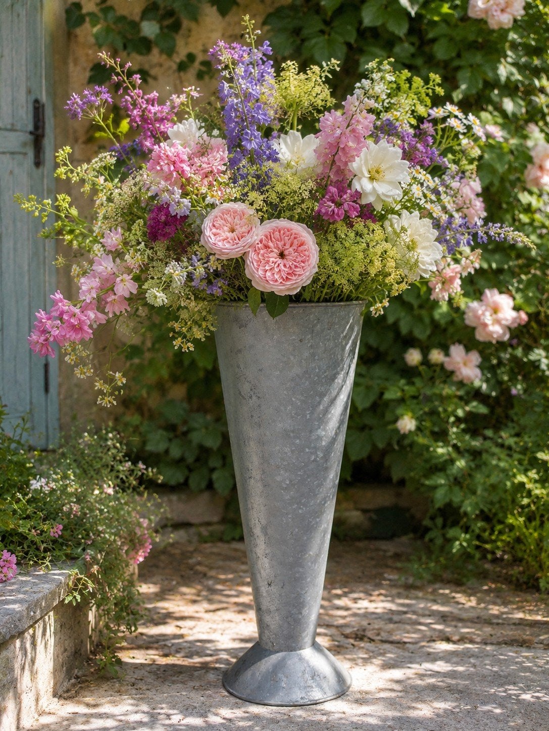 Grote hoge zinken vaas 61 cm, landelijke stijl, Ophalen of Verzenden