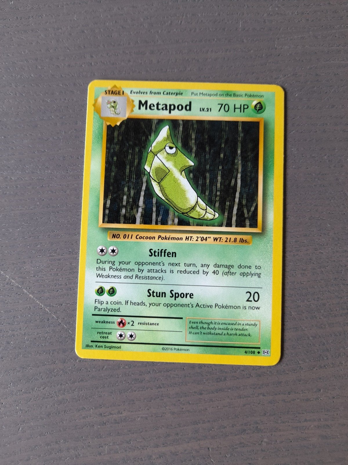 Evolutions 4/108 metapod, Ophalen of Verzenden, Zo goed als nieuw, Losse kaart