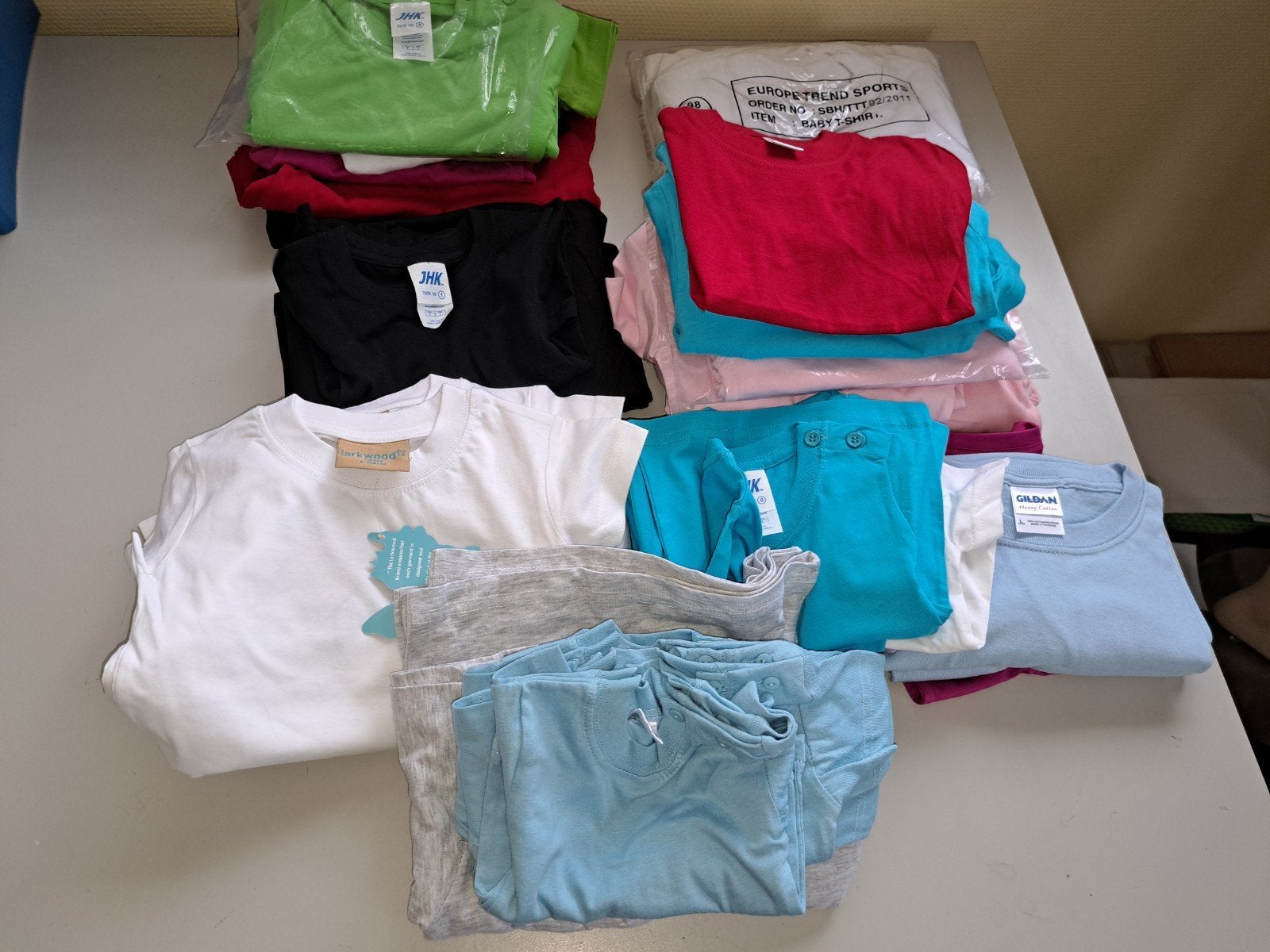 150 kinder T-shirts, Ophalen of Verzenden, Nieuw