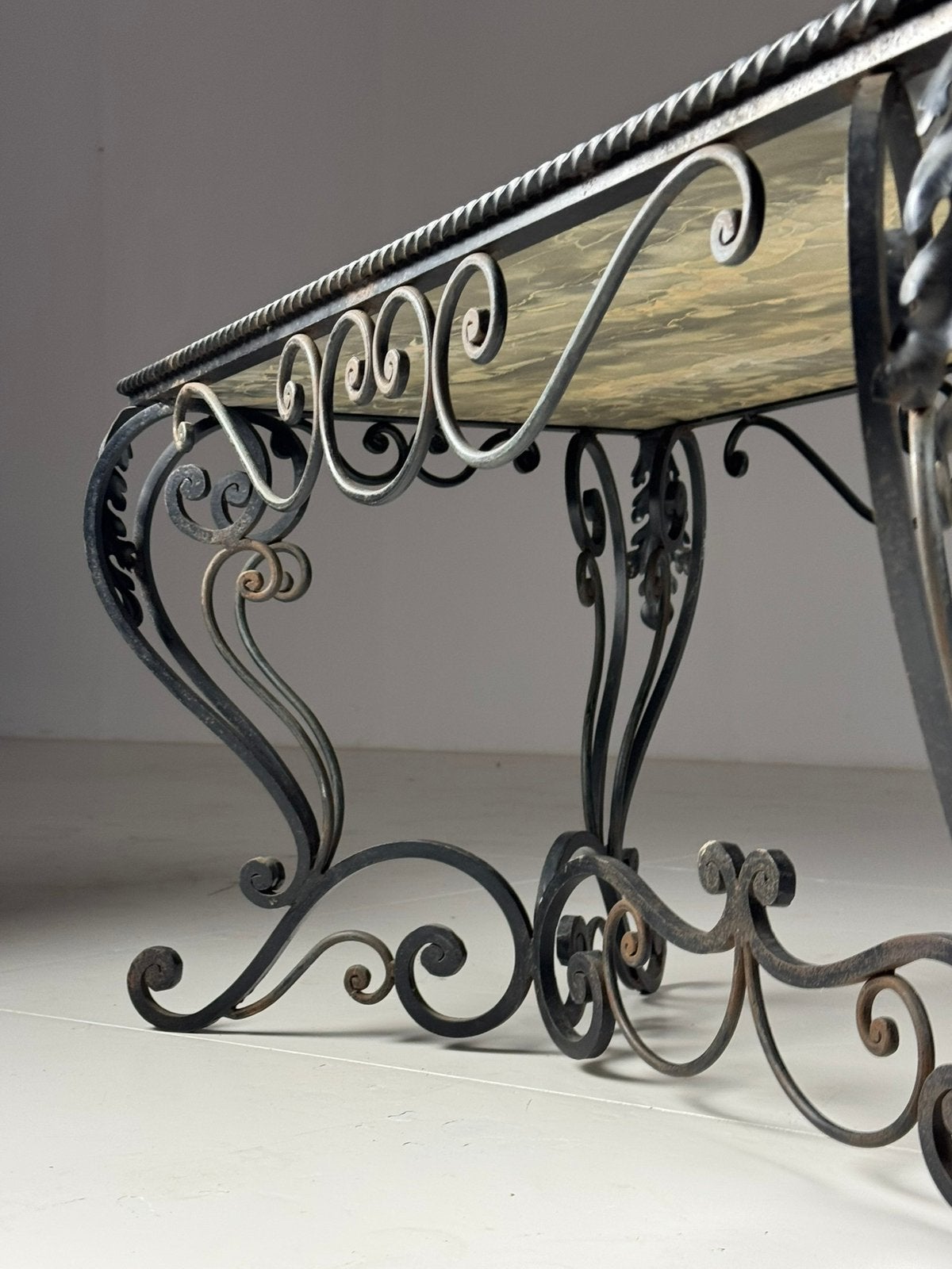 Salontafel smeedijzer met marmeren blad, Ophalen