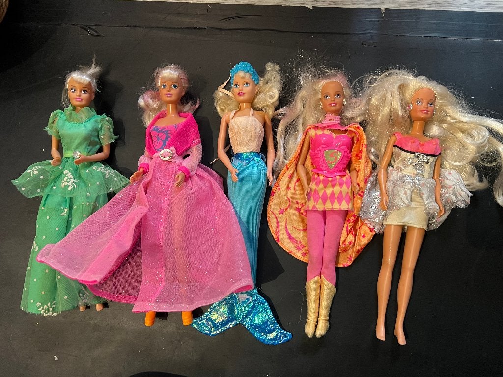 Vintage Hasbro Sindy barbies barbiepoppen prinses superwoman, Ophalen of Verzenden, Gebruikt, Fashion Doll