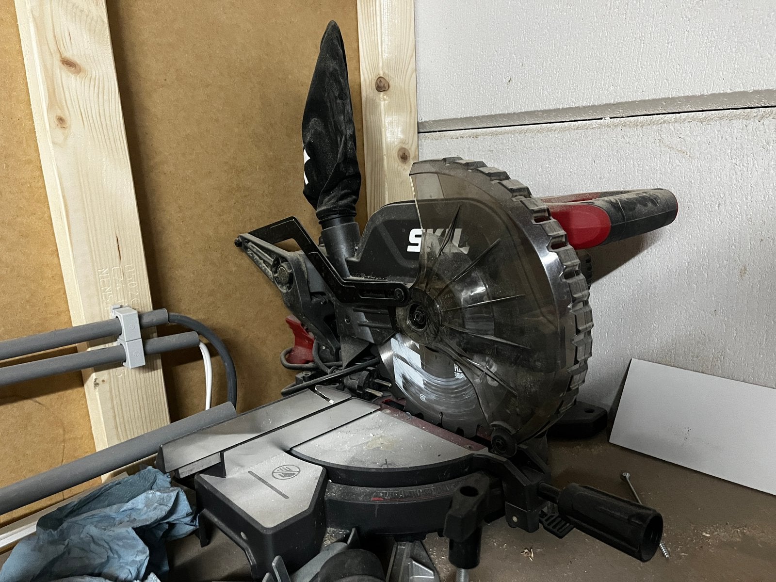 Skil afkortzaag (kapot), Ophalen, 1200 watt of meer, Afkortzaag, 30 tot 70 mm