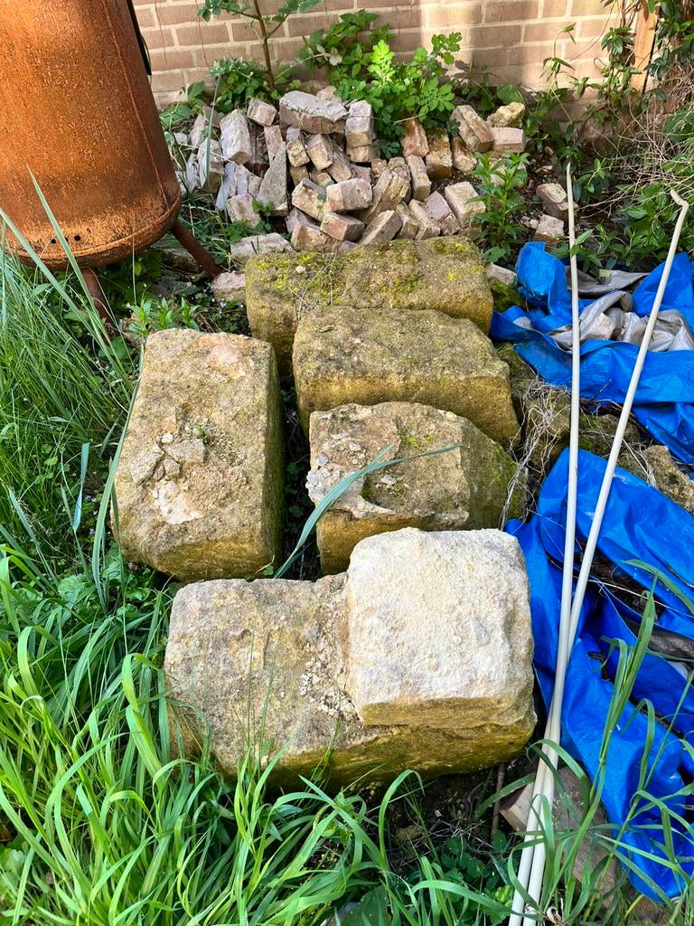 Mergelblokken, Tuin en Terras, Ophalen, Zo goed als nieuw
