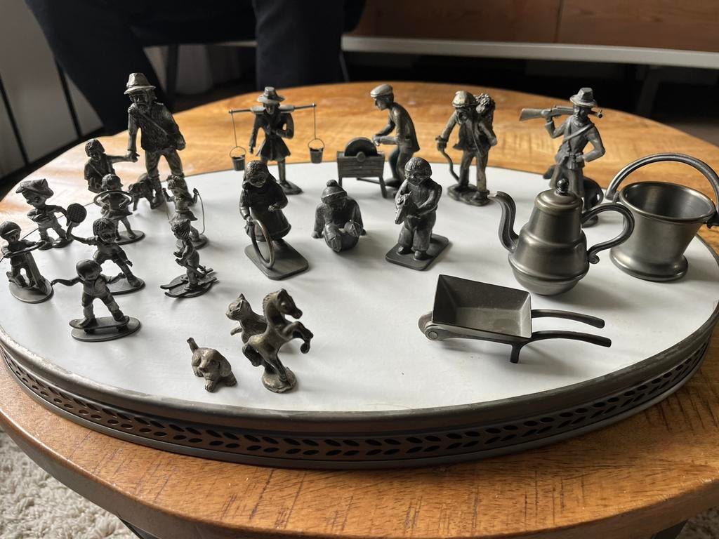 Tinnen figuren voor in een letterbox, Antiek en Kunst, Ophalen of Verzenden