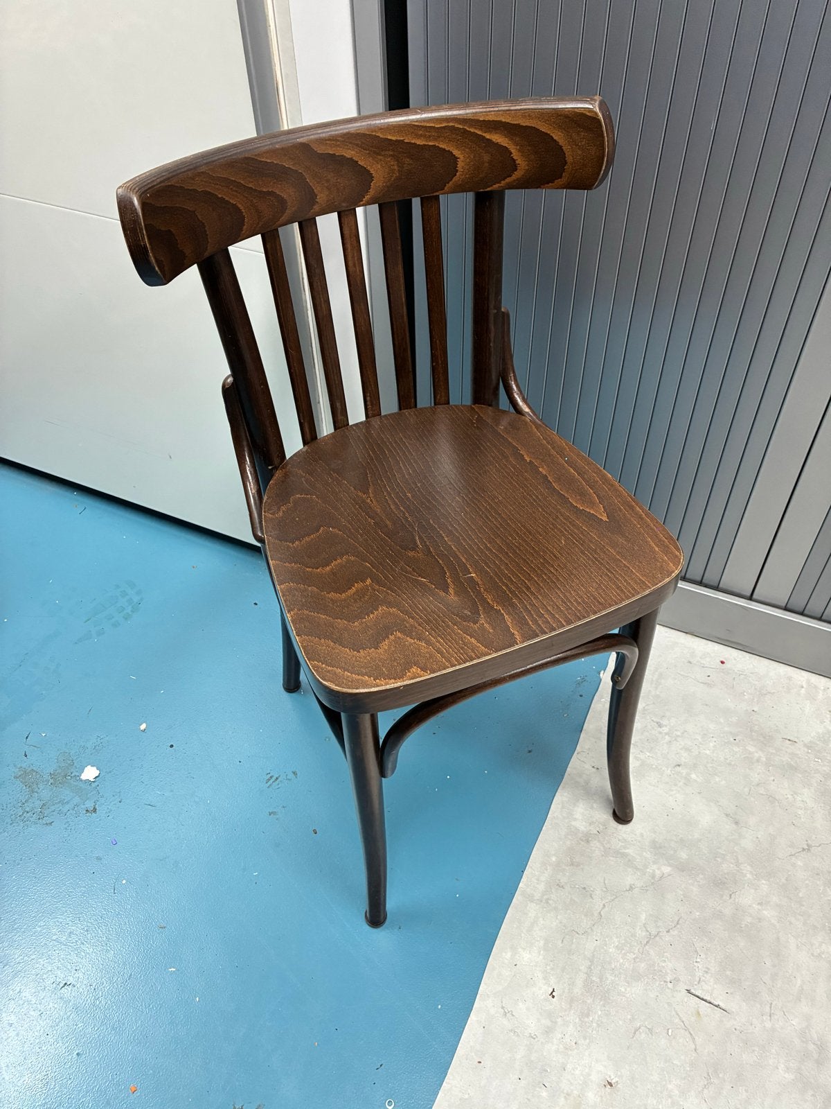 12 Zeer Stevige Horeca Café Kroeg Restaurant Stoelen, Gebruikt, Bruin, Ophalen of Verzenden, A