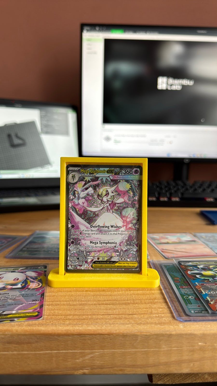 Gekleurde Pokémon Kaarthouders - Display Stands, Ophalen of Verzenden, Nieuw, Overige typen