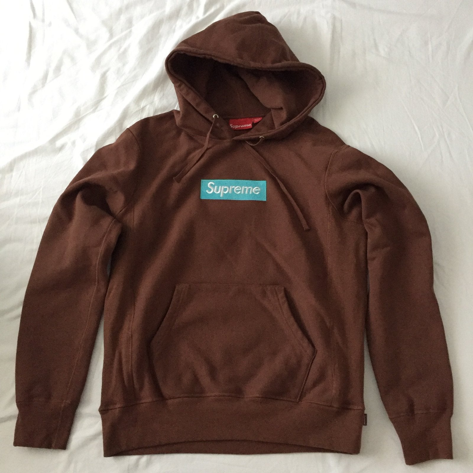 Bruine Supreme hoodie trui met blauwe box logo in maat M, Ophalen of Verzenden, Nieuw, Maat 52/54 (L), Bruin