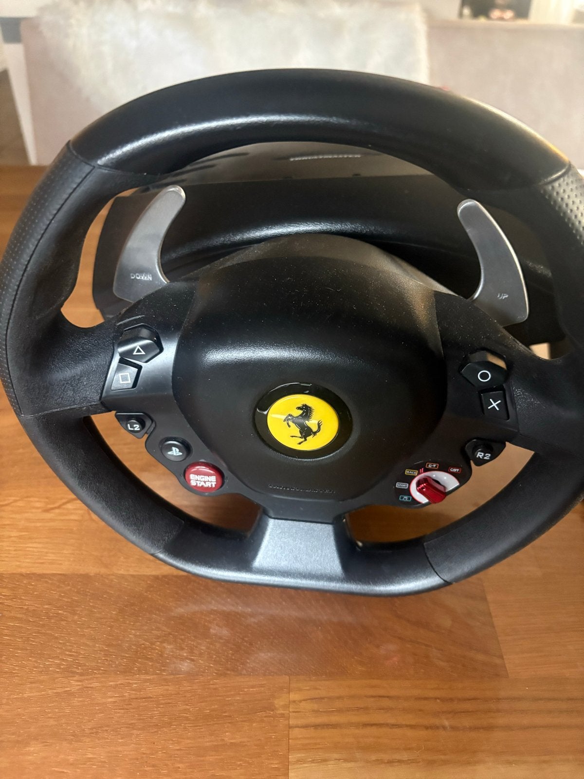 Thrustmaster T80 Ferrari 488 GTB Edition racestuur + pedalen, Racestuur, Ophalen of Verzenden, Zo goed als nieuw, Thrustmaster