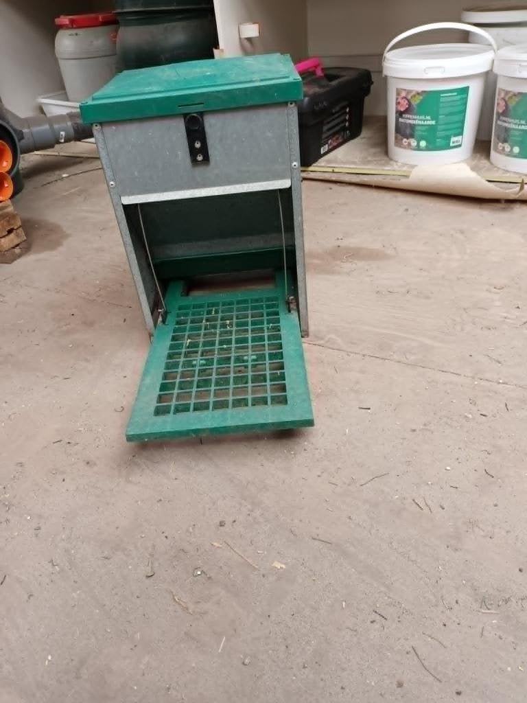 Kippenvoerbak/ automatische voerbak, Ophalen, Gebruikt, Drinken en Voederen