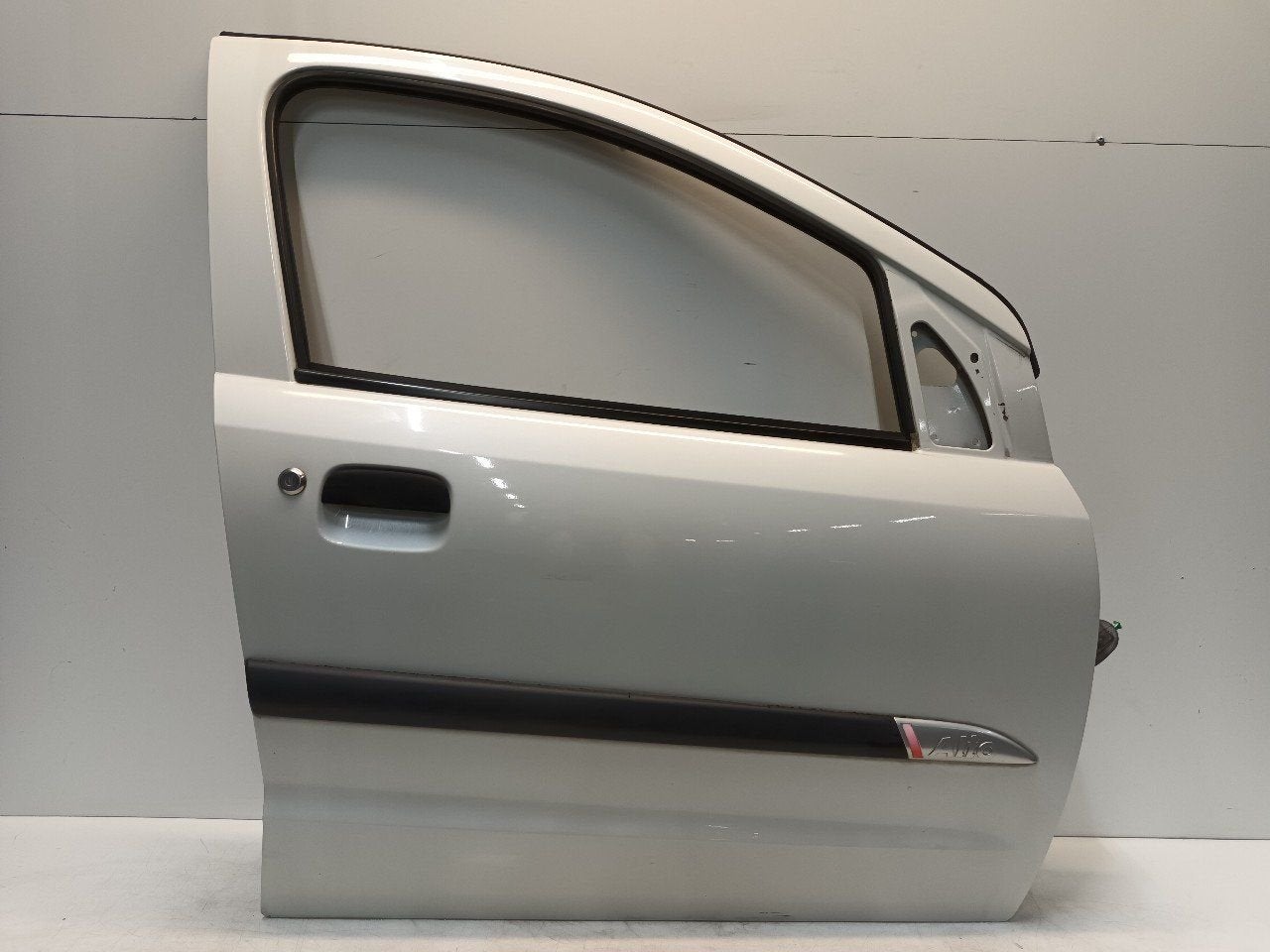 Portier rechts voor Suzuki Alto, Auto-onderdelen, Carrosserie en Plaatwerk, Onderdelen@venauto.nl, Van der Ven Autorecycling B.V.