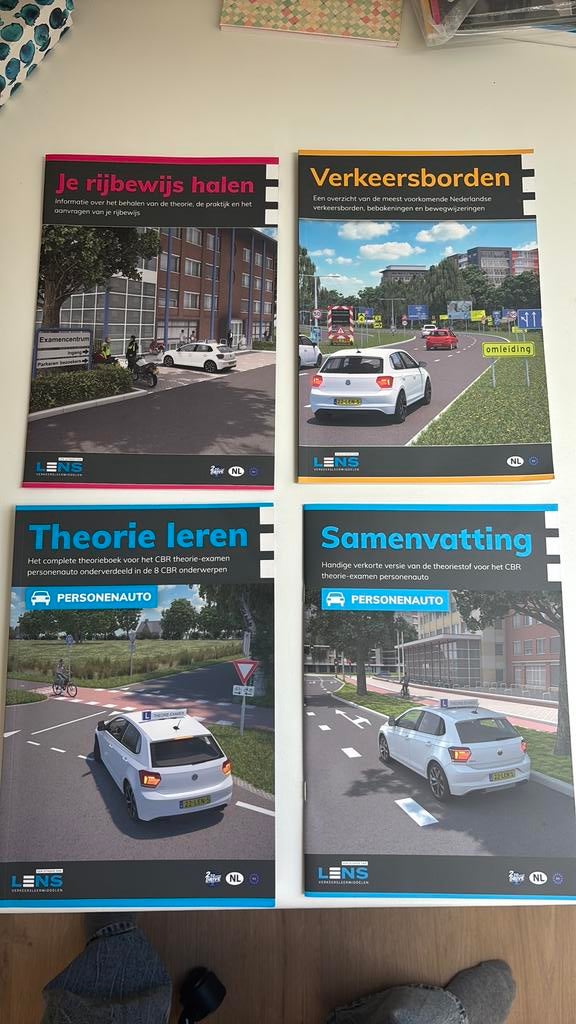 Theorie auto leren SET Lens verkeersmiddelen, Ophalen of Verzenden, Zo goed als nieuw, Algemeen