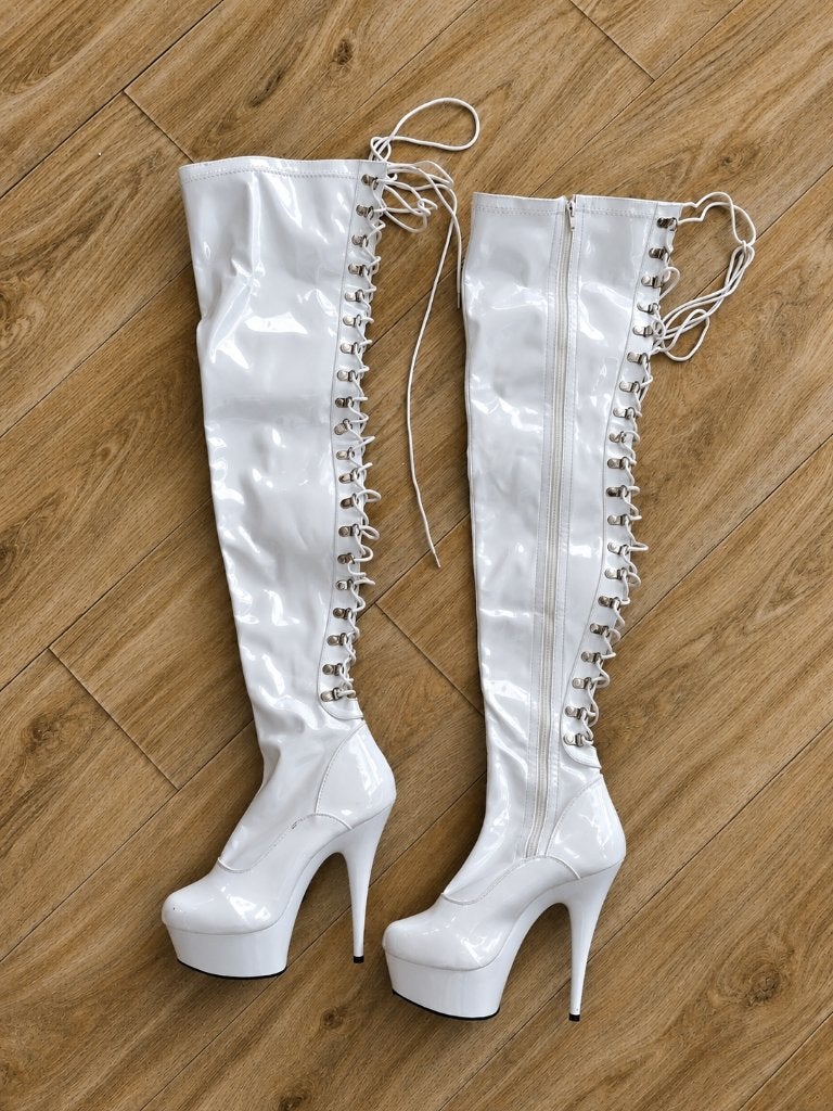 Hakken, Ophalen, Wit, Schoenen met hoge hakken, Gedragen