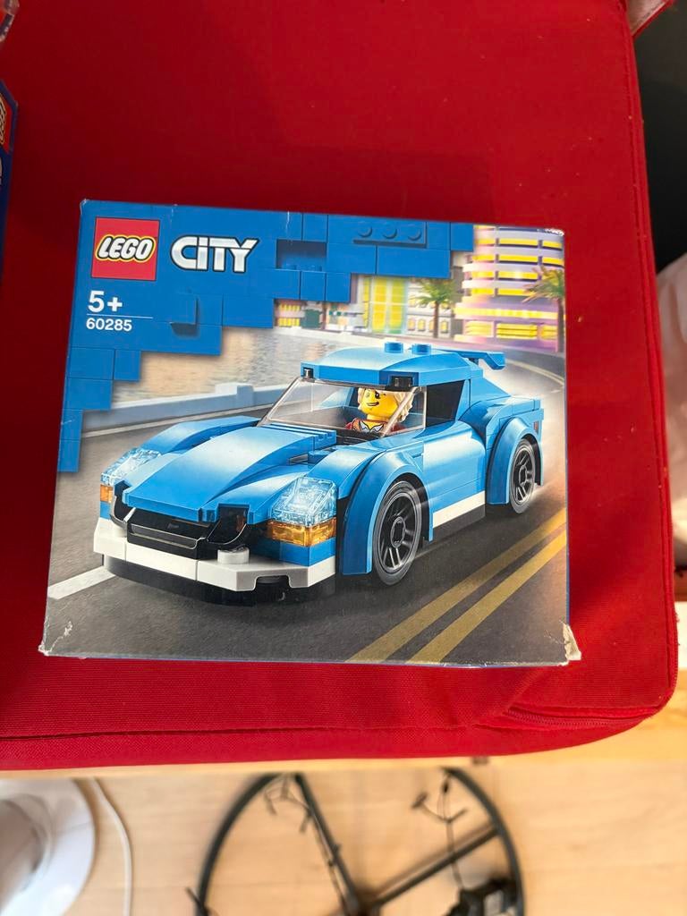 LEGO City Sportwagen 60285 - Zo goed als nieuw, City, Lego, Ophalen of Verzenden, Zo goed als nieuw