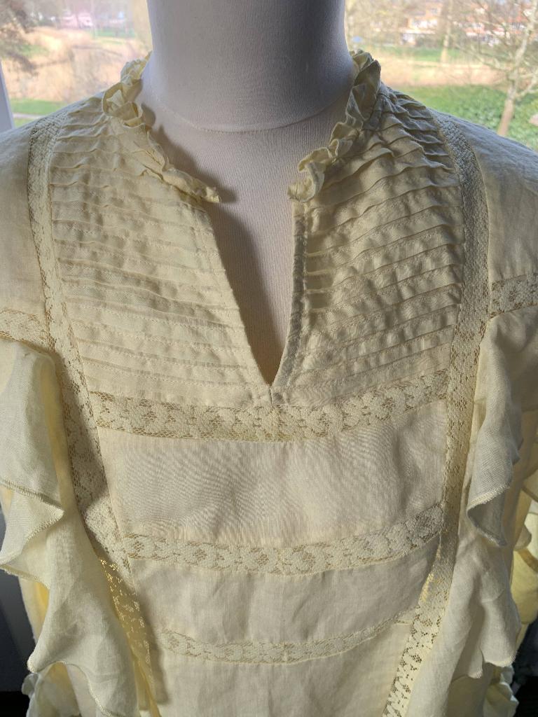 twinset, twin set blouse lichtgeel IT 46 (40), Twinset, Geel, Maat 42/44 (L), Ophalen of Verzenden
