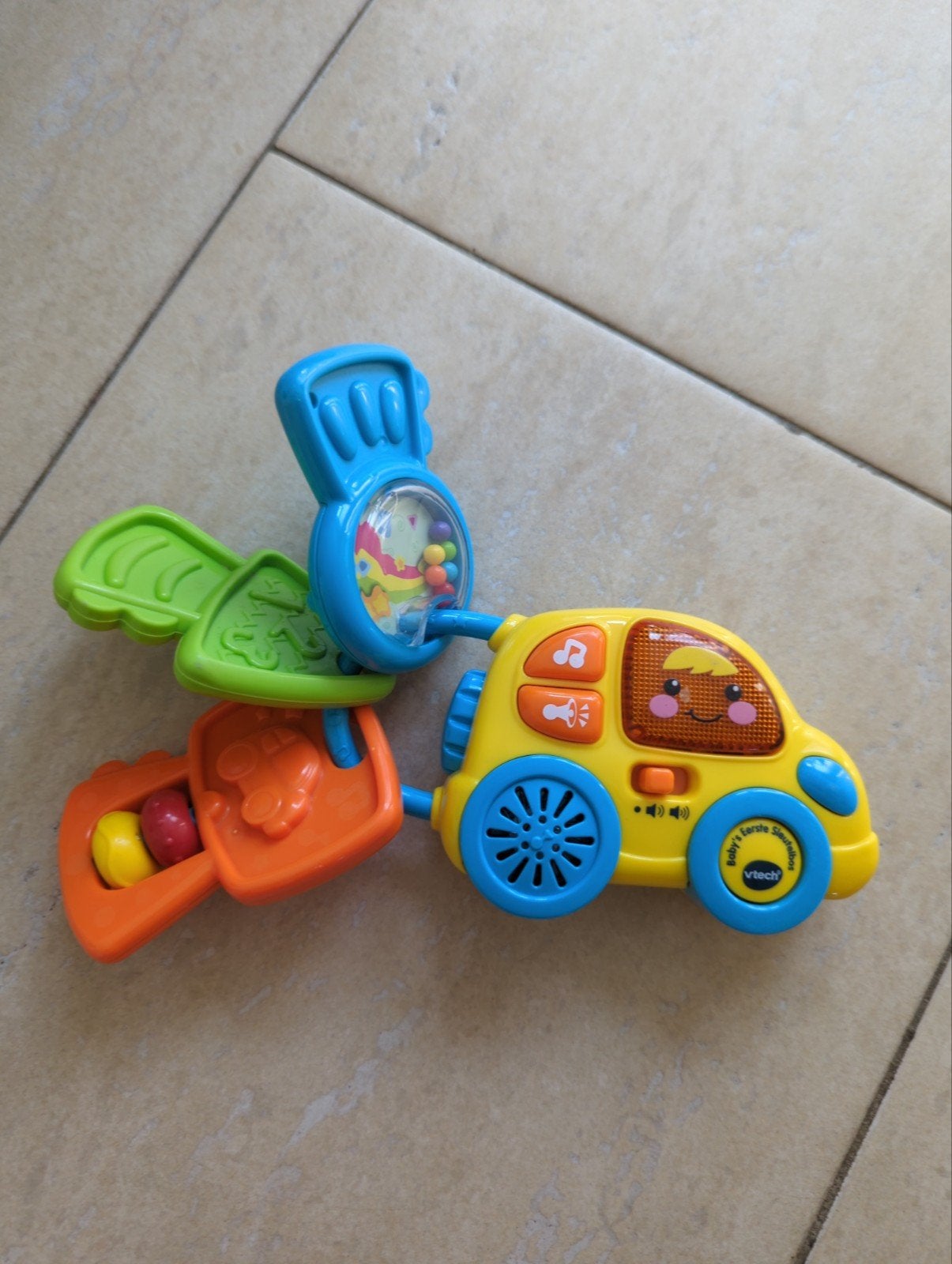VTech Baby's Eerste Autosleutels met geluid en licht, Ophalen, Zo goed als nieuw, Rammelaar, Met licht