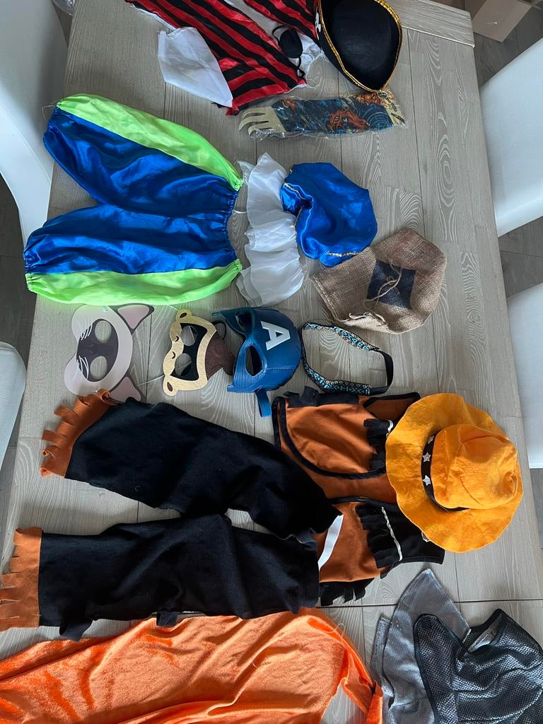 Verkleedpakket: Piraat, Cowboy, Zwarte Piet, Ridder + Masker, Kleding | Dames, Ophalen of Verzenden, Gedragen, Carnaval, Kleding