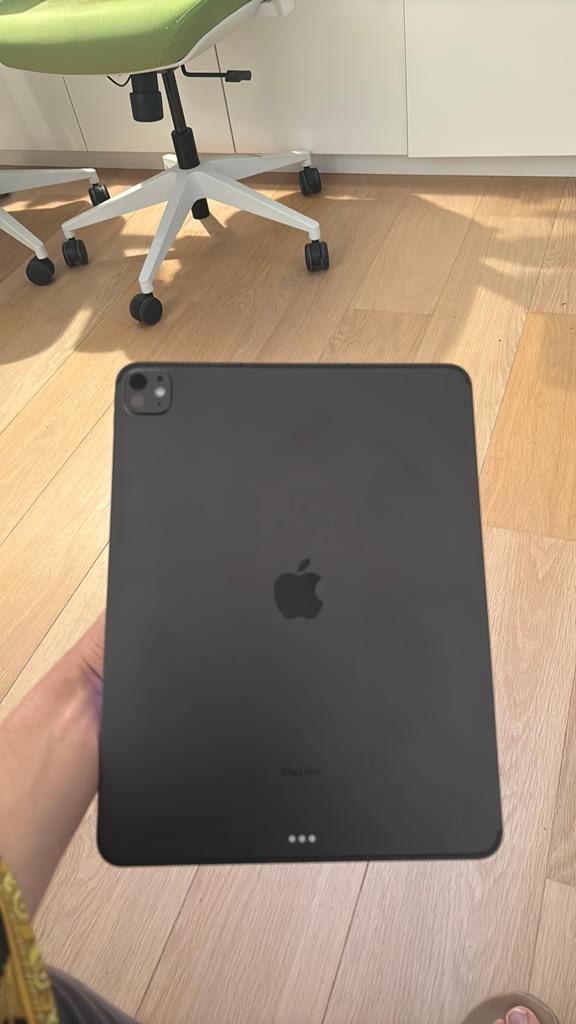 Apple iPad Pro 13 inch, Ophalen of Verzenden, Zo goed als nieuw, 13 inch of meer, Apple iPad Pro