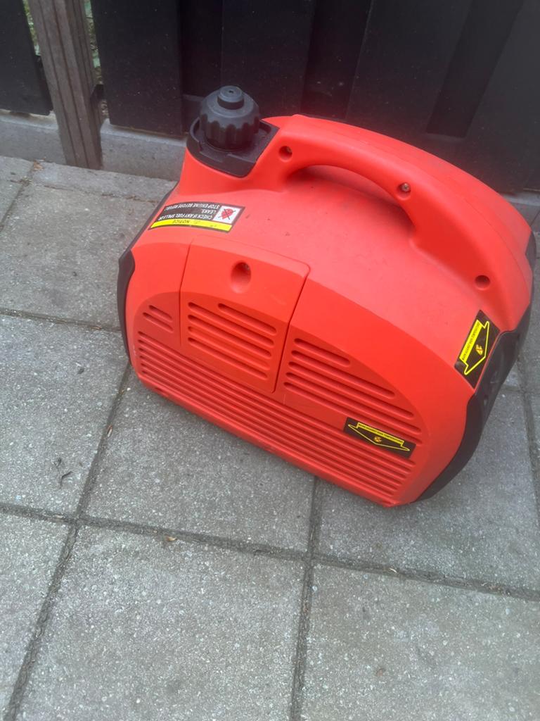 Aggregaat EU Inverter I 22 - Compacte en Stille Stroom, Ophalen, Gebruikt, Benzine, Geluidgedempt