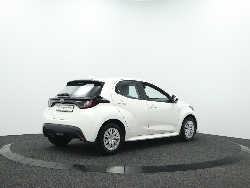 Toyota Yaris 1.5 Hybrid 115 Active Automaat | Navigatie | Ca, Auto's, Toyota, 12 maanden, Gebruikt, Euro 6, 450 kg