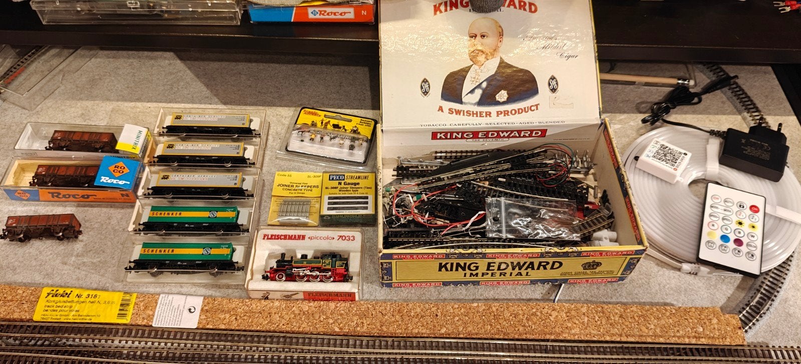 opruiming 1 loc en 8 wagons, Fleischmann, Ophalen of Verzenden, Zo goed als nieuw, Gelijkstroom