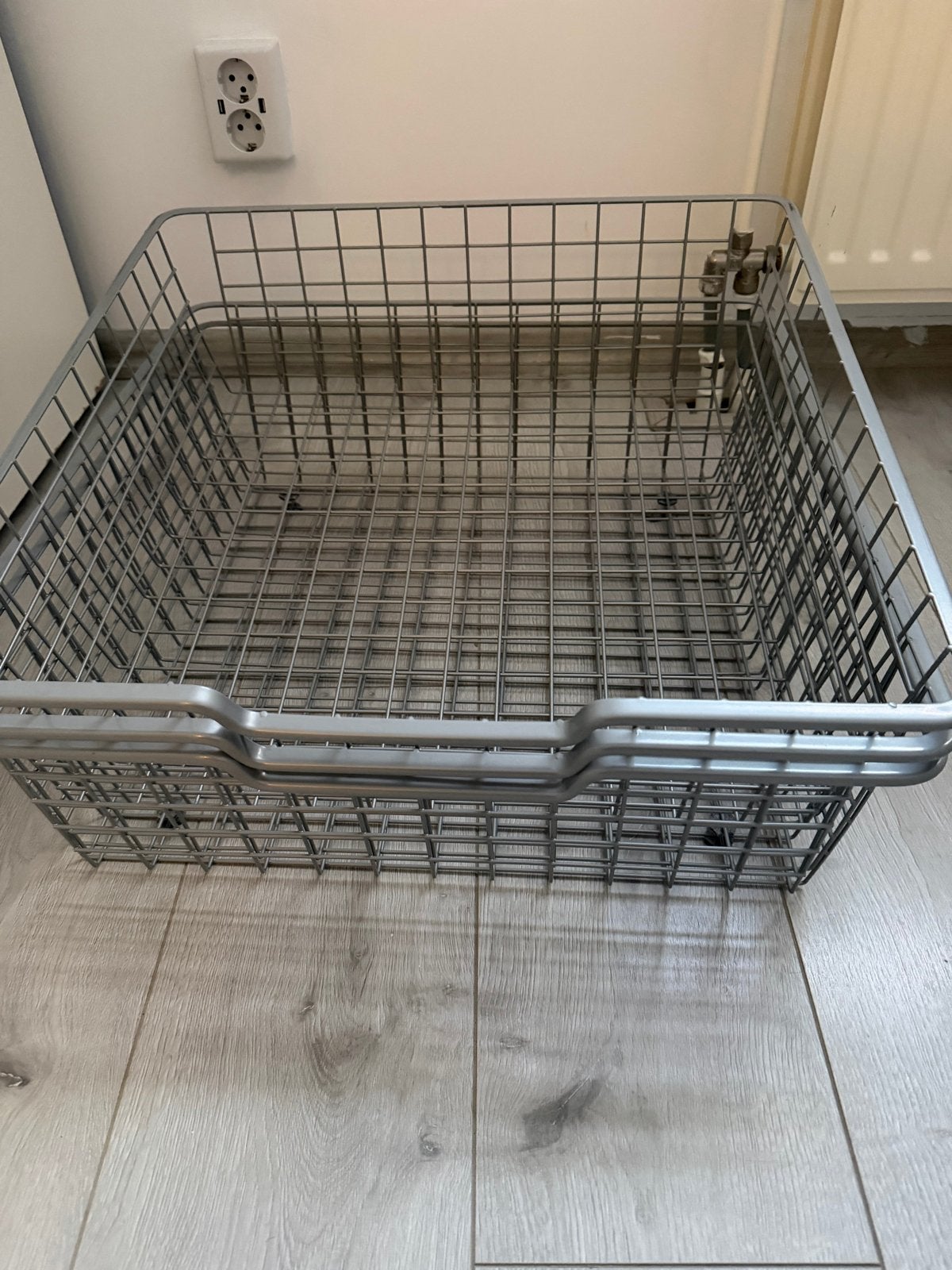 Metalen opbergmand - Handig en stevig, Overige materialen, Gebruikt, Mand, Ophalen of Verzenden