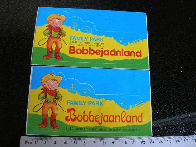 2x sticker family park Bobbejaanland cowboy western, Verzamelen, Stickers, Zo goed als nieuw, Bedrijf of Vereniging, Verzenden