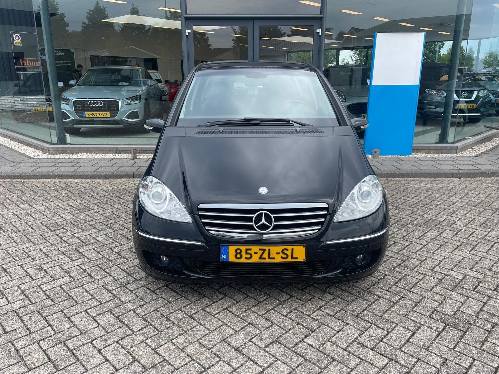 Mercedes-Benz A-klasse 150 Avantgarde, Voorwielaandrijving, 15 km/l, Zwart, Leder en Stof
