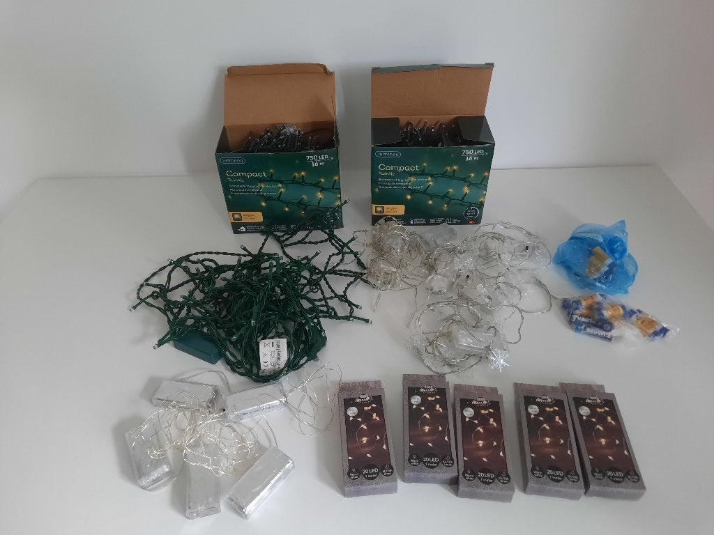 diverse soorten LED kerstverlichting  wegens zolderopruiming, Diversen, Ophalen of Verzenden, Zo goed als nieuw