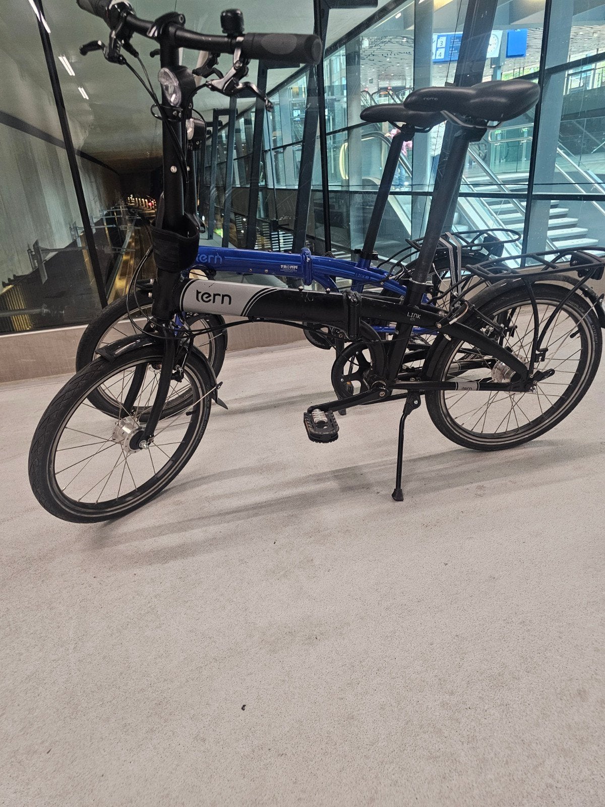 2x Tern vouwfietsen in goede staat te koop


​, Versnellingen, Ophalen of Verzenden, Zo goed als nieuw, Totaal opvouwbaar