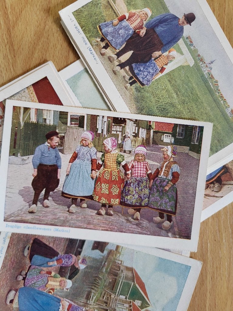 ansicht MARKEN Klederdracht SERIE van 12, Ophalen of Verzenden, Voor 1920, Noord-Holland