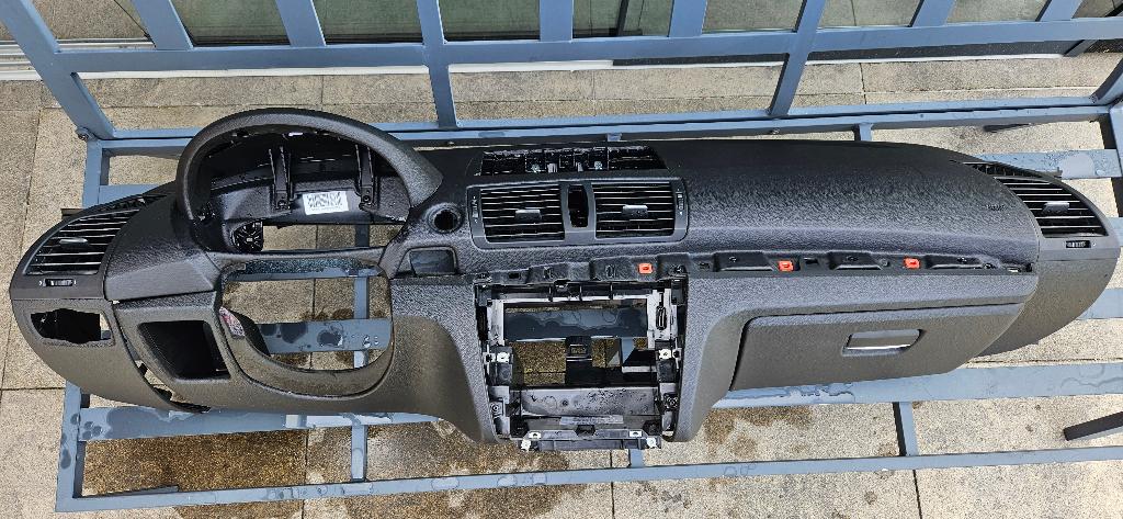 BMW 1 serie LCI Dashboard 130i e87 e81 e82 e88 120d, Auto-onderdelen, Ophalen, BMW