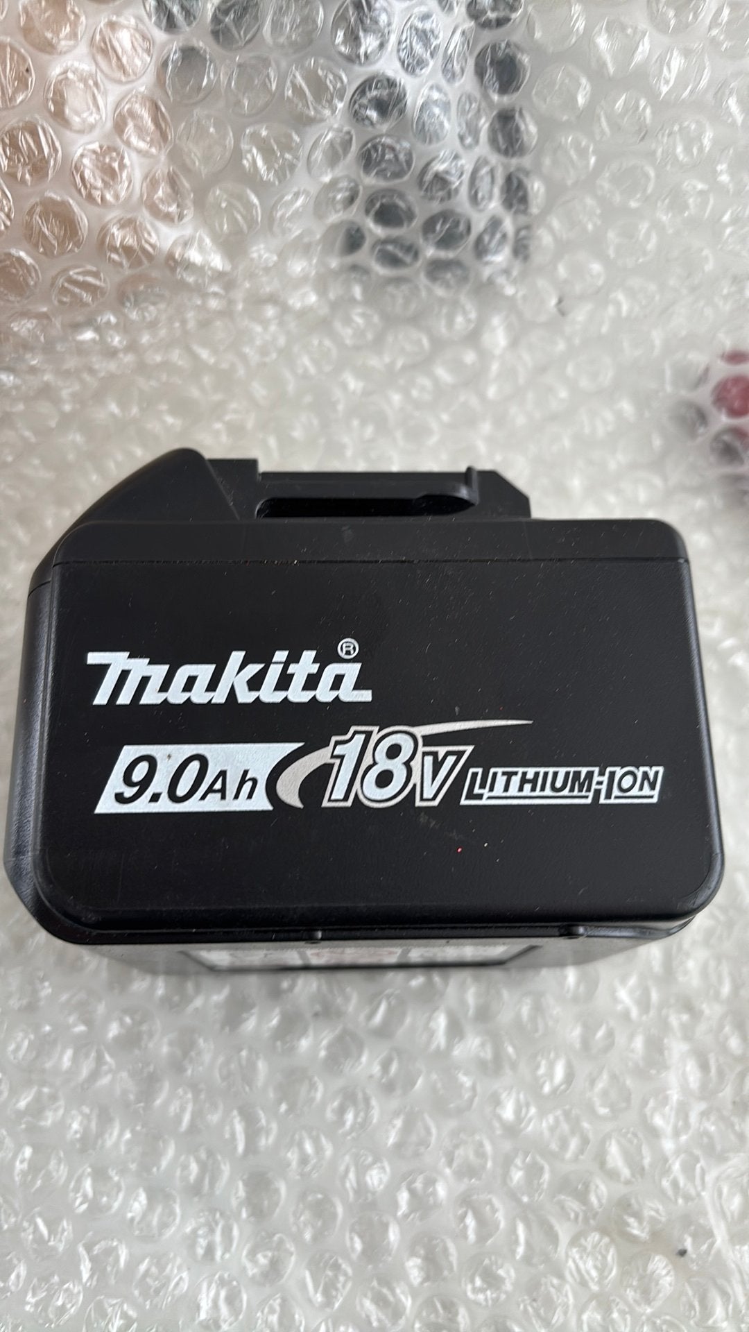 Makita 9.Ah 18V Lithium-on