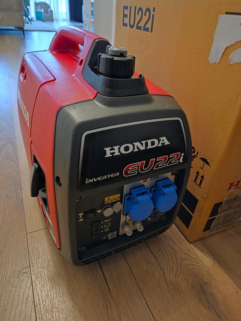 Honda EU22i Aggregaat generator - Stil en Krachtig, Ophalen of Verzenden, Gebruikt, Minder dan 5 kVA, Benzine